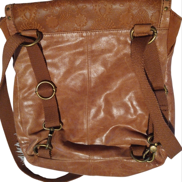 The sak Brown leather backpack. Defect . Please see picture. - Picture 2 of 10